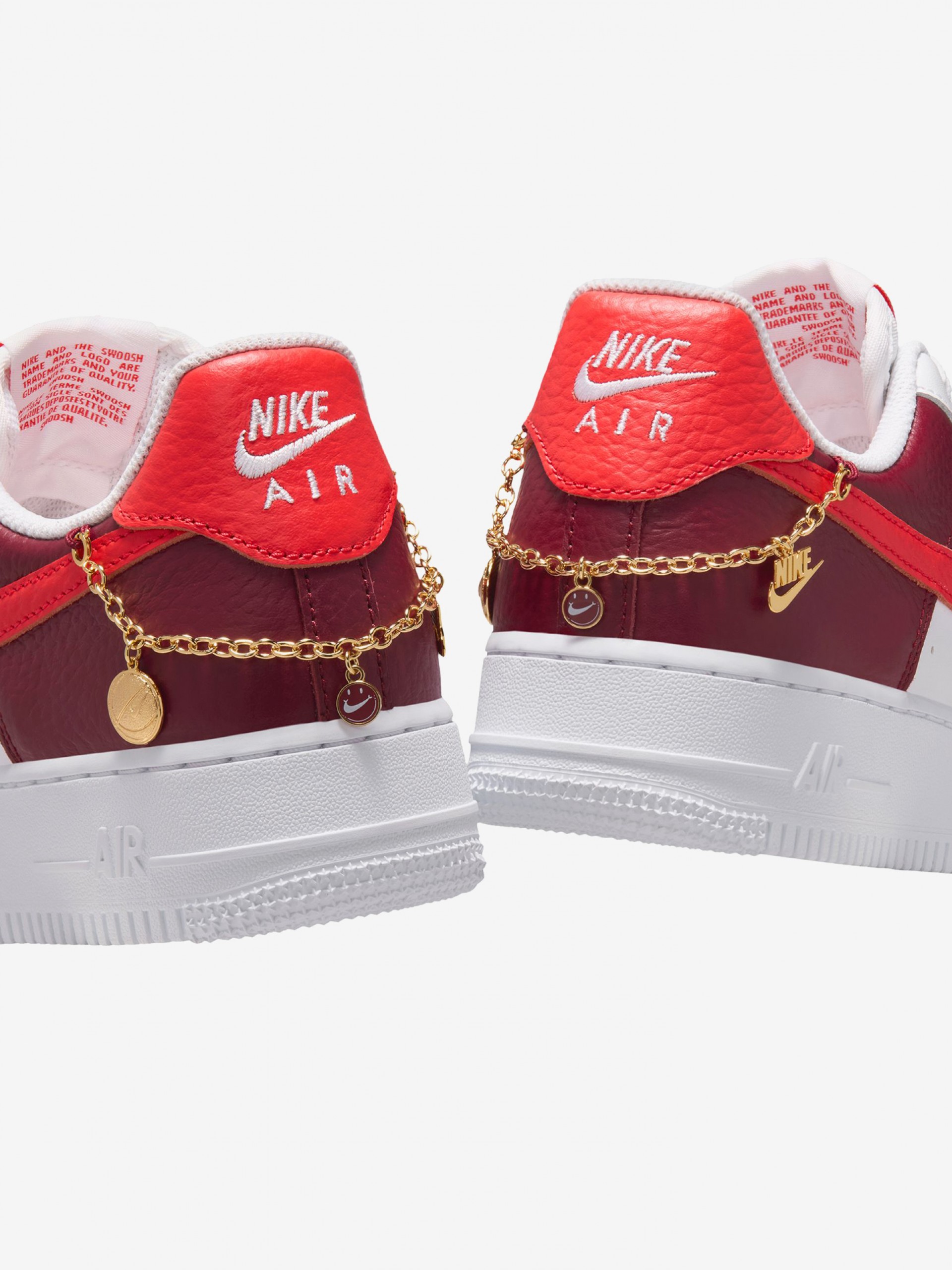 Sapatilhas Nike Air Force 1 07 Low Brancas, Bordeaux e Vermelhas Para Mulher