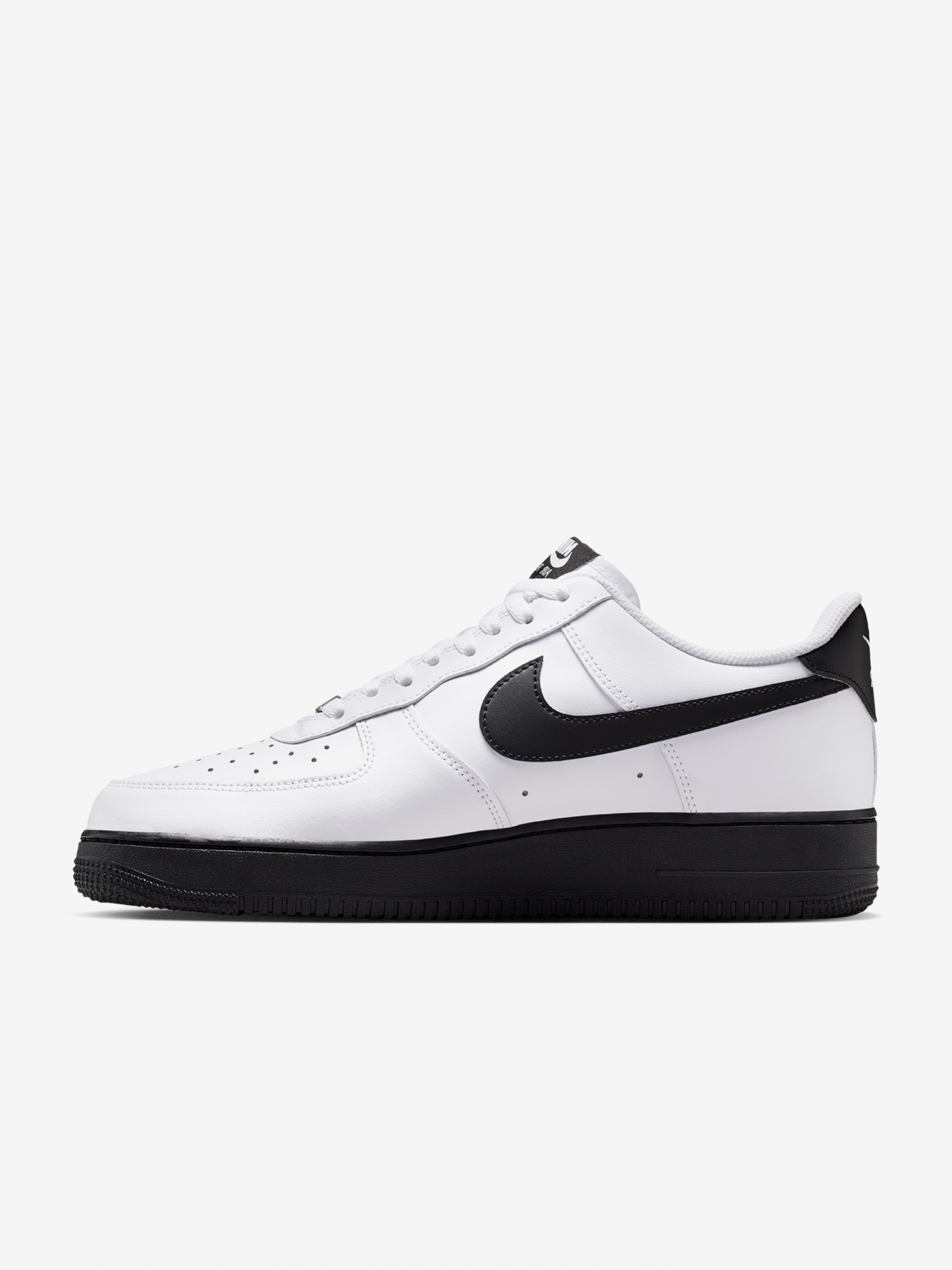 Nike Air Force 1 07 White and Black Sneakers For Men