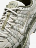 Sapatilhas Nike P-6000 Verdes e Brancas Para Homem