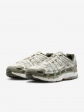 Sapatilhas Nike P-6000 Verdes e Brancas Para Homem