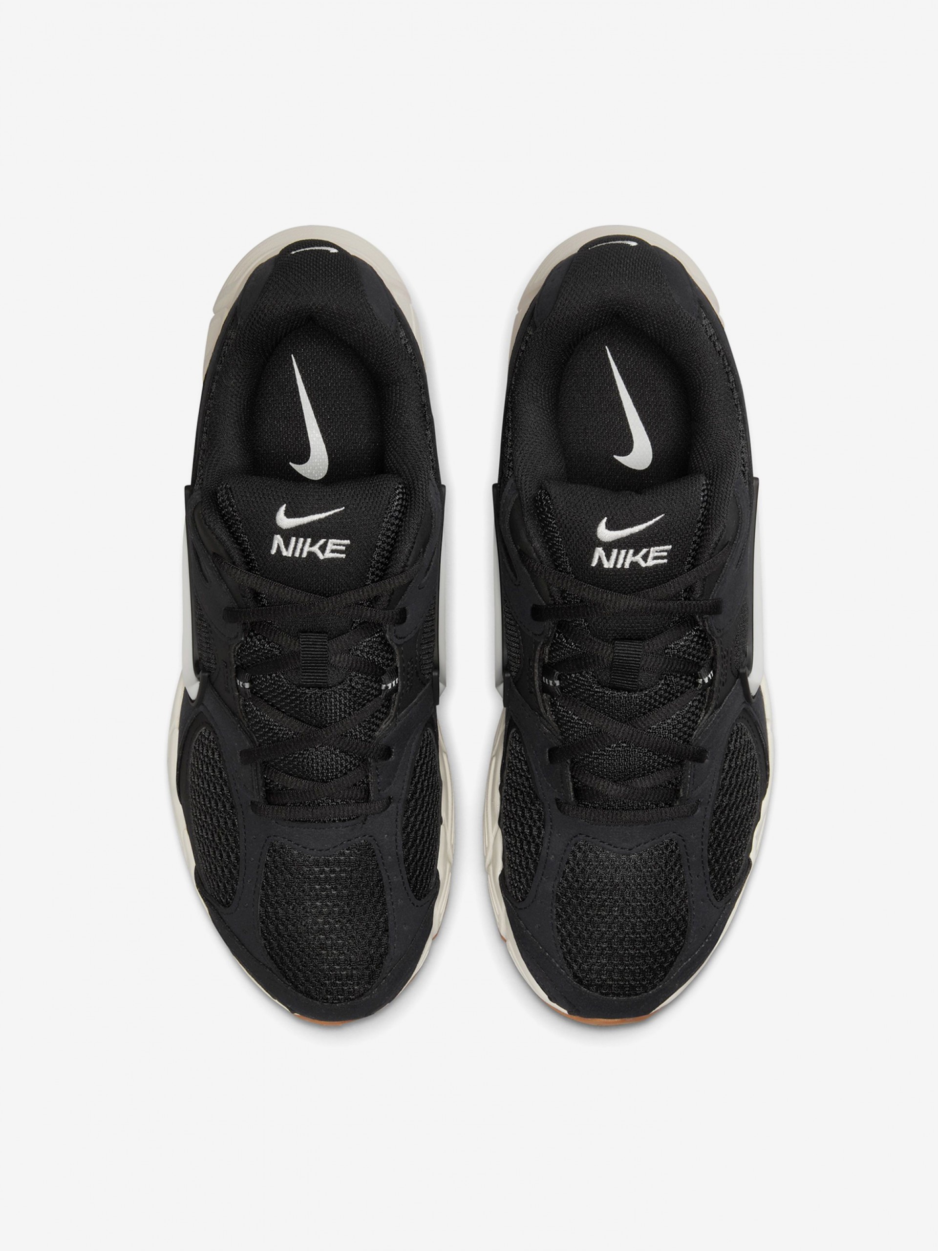 Zapatillas Nike V5 RNR Negras Con Gamuza Para Hombre