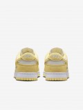 Sapatilhas Nike Dunk Low SE Amarelas e Bege Para Mulher