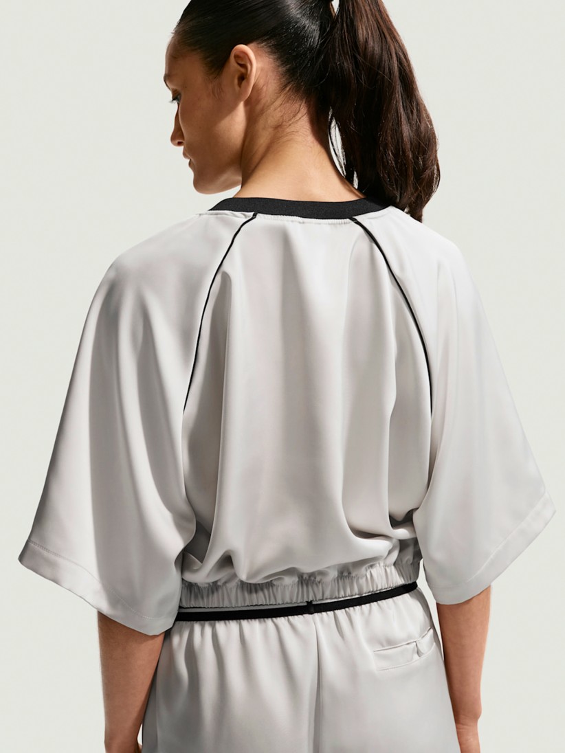 T-shirt Nike Sportswear Oversized De Cetim Bege Para Mulher