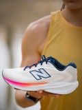 New Balance Fresh Foam W680 v9 Beige Running Trainers For Women