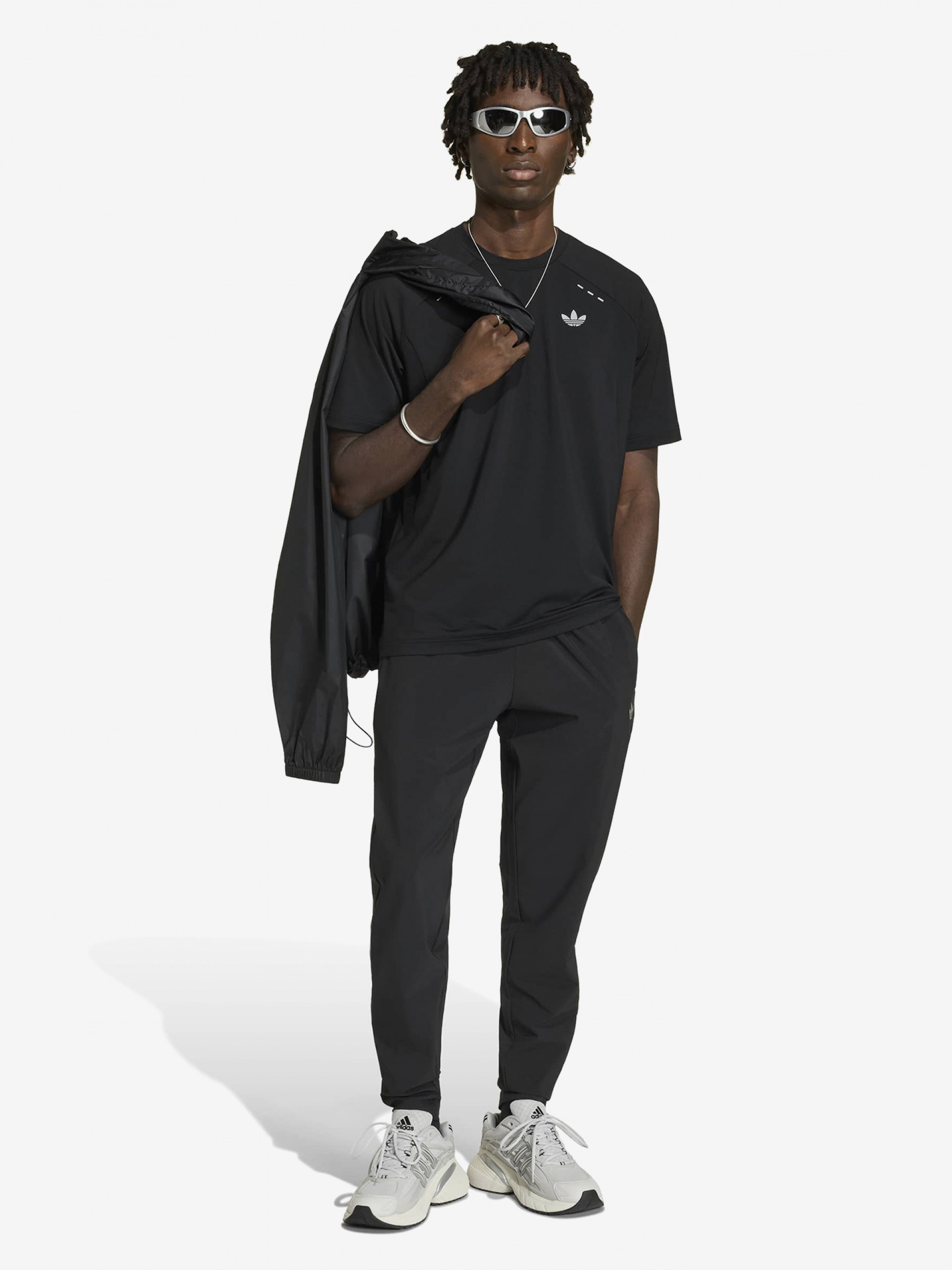 T-shirt Adidas Tech Trefoil Essentials Poliéster Preta