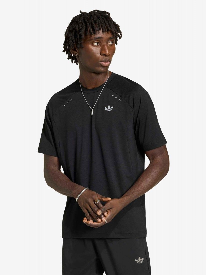 T-shirt Adidas Tech Trefoil Essentials Poli�ster Preta