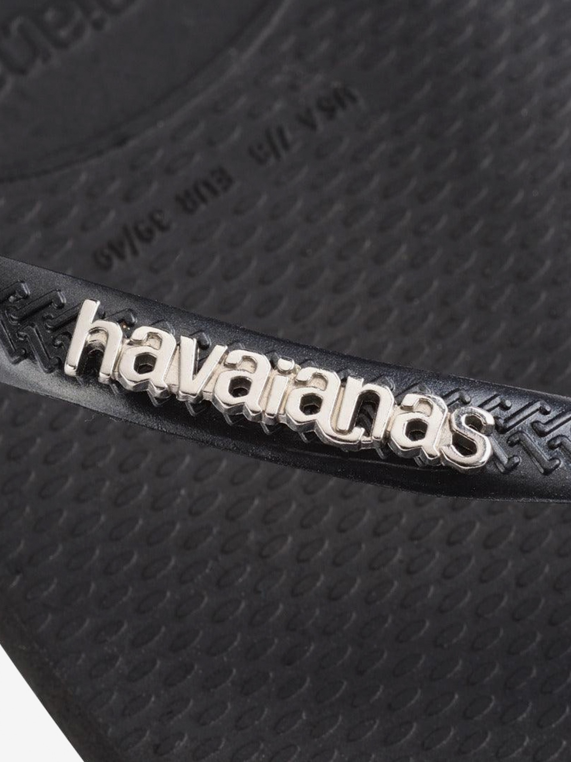 Chinelos Havaianas Square Logo Metallic Pretos