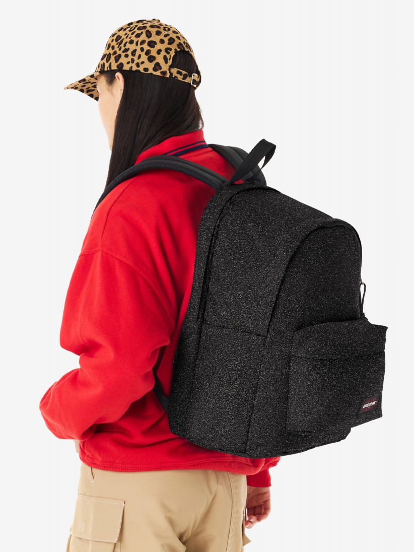 Mochila Escolar Eastpak Day Office Preta Brilhante Mochila Escolar Eastpak Day Office Preta Brilhante