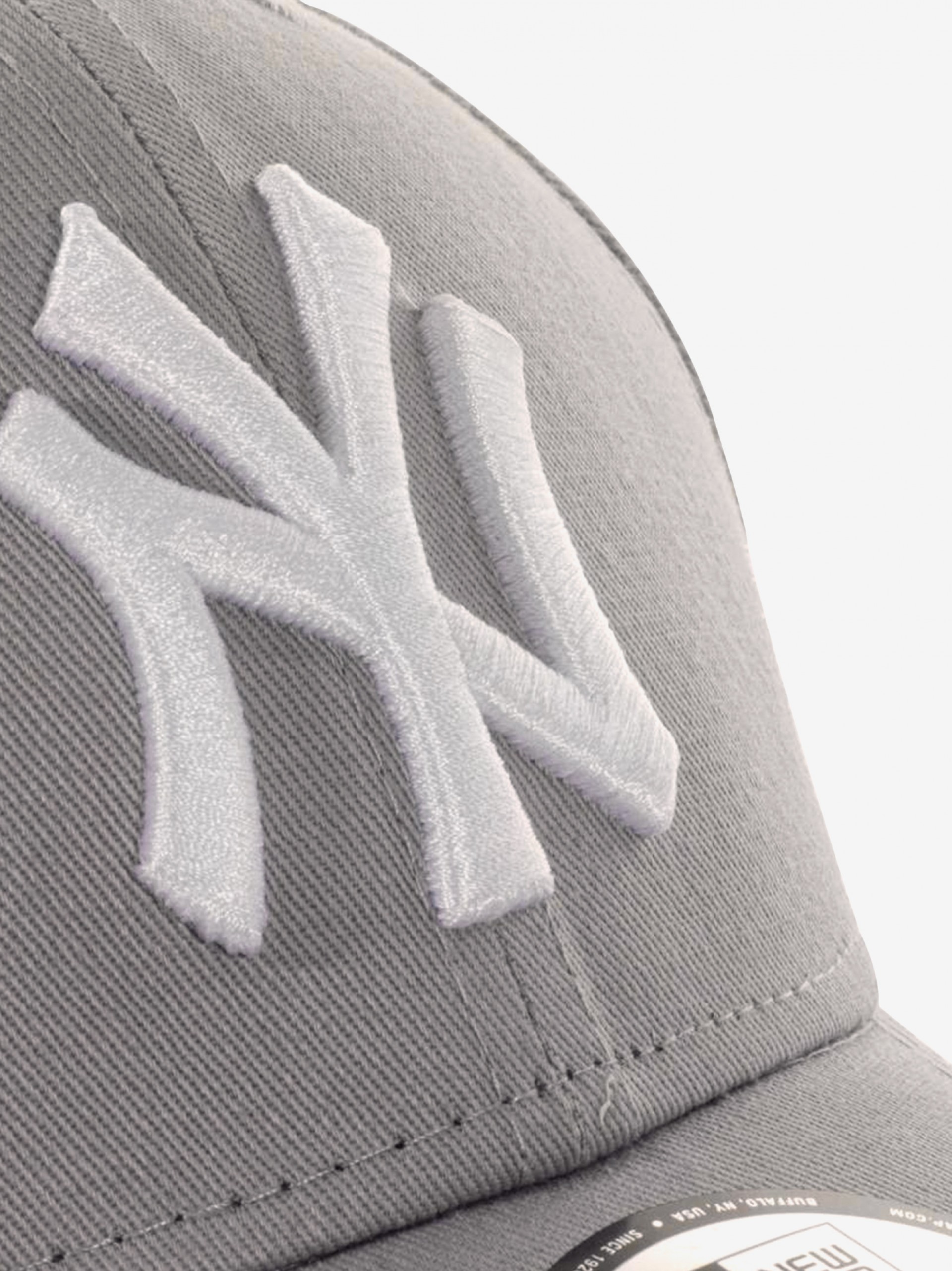 Boné New Era 940 New York Yankees Essential 9FORTY Cinzento