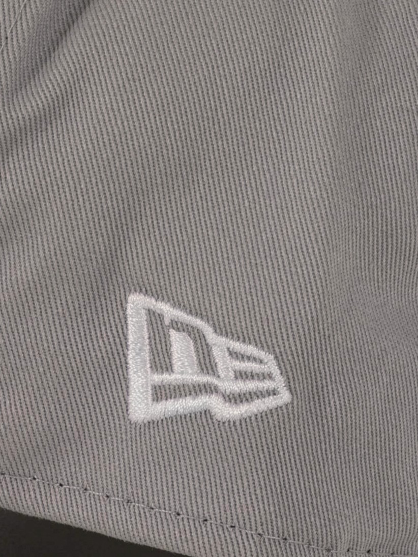New Era 940 New York Yankees Essential 9FORTY Grey Cap New Era 940 New York Yankees Essential 9FORTY Grey Cap