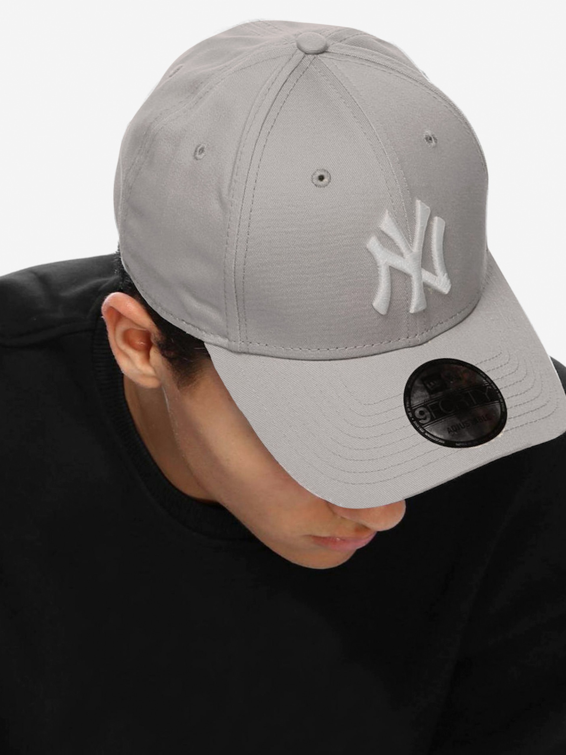New Era 940 New York Yankees Essential 9FORTY Grey Cap