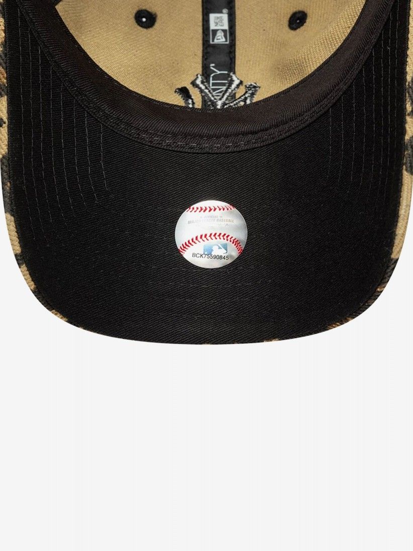 New Era New York Yankees 9TWENTY Leopard Print Cap For Women New Era New York Yankees 9TWENTY Leopard Print Cap For Women