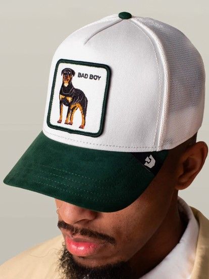 Gorra Goorin Bros Suede Bad Boy Trucker Blanca y Verde