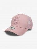 New Era New York Yankees League Essential A-Frame 9FORTY Trucker Kids Pink Cap