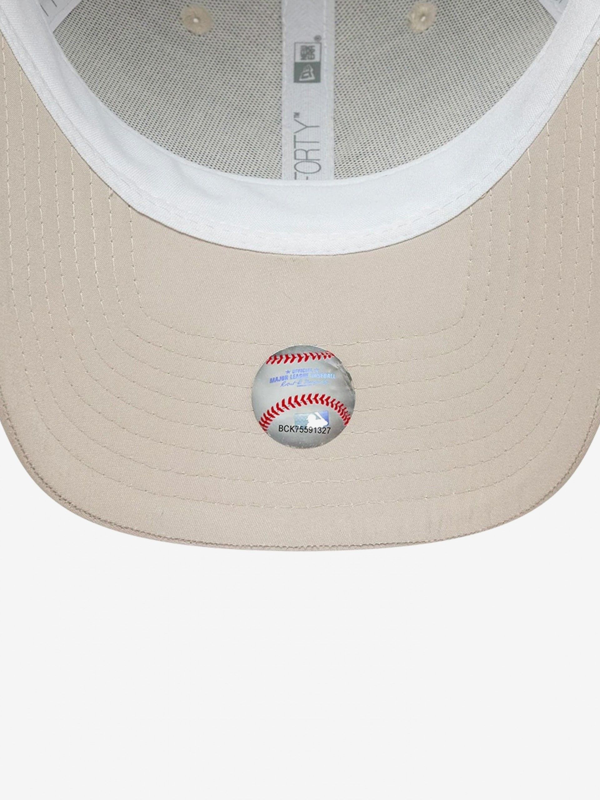 Boné New Era New York Yankees Homefield 9FORTY Trucker Bege e Verde