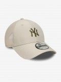 Boné New Era New York Yankees Homefield 9FORTY Trucker Bege e Verde Boné New Era New York Yankees Homefield 9FORTY Trucker Bege e Verde