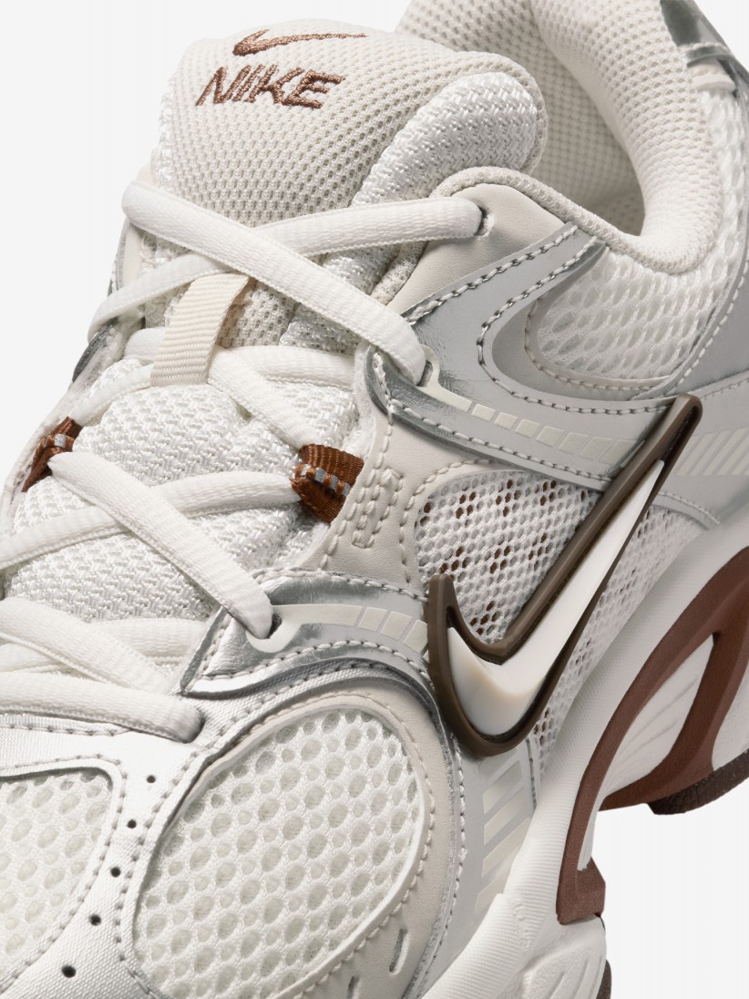 Nike V5 RNR White, Silver and Brown Sneakers For Women