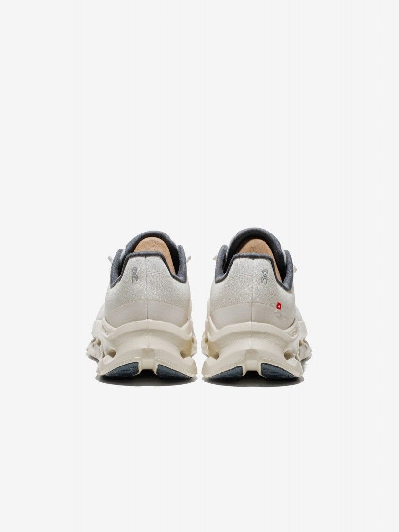 On Running Cloudtilt White and Grey Sneakers On Running Cloudtilt White and Grey Sneakers
