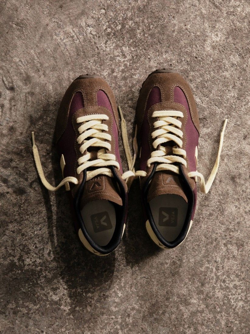 VEJA GT Nolyn Burgundy and Brown Sneakers VEJA GT Nolyn Burgundy and Brown Sneakers