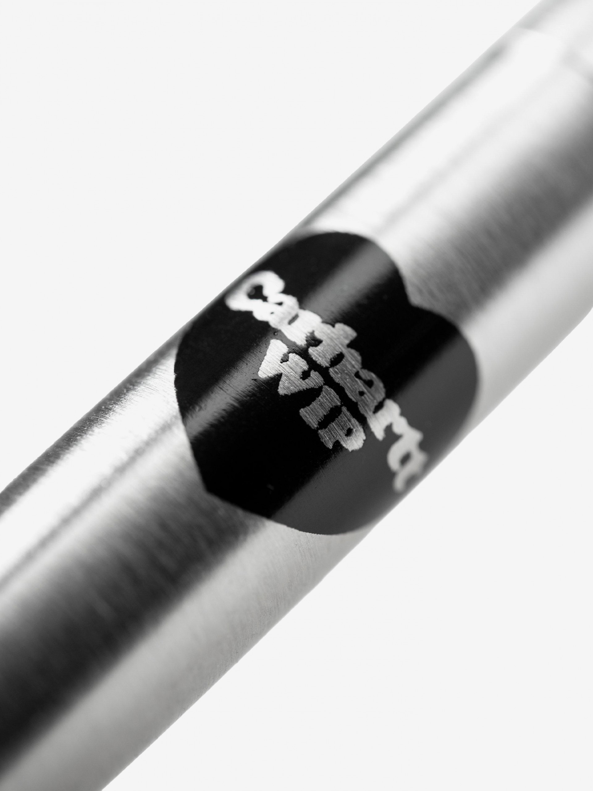 Bolígrafo Carhartt WIP Parker Jotter Heart Ballpen Plateado