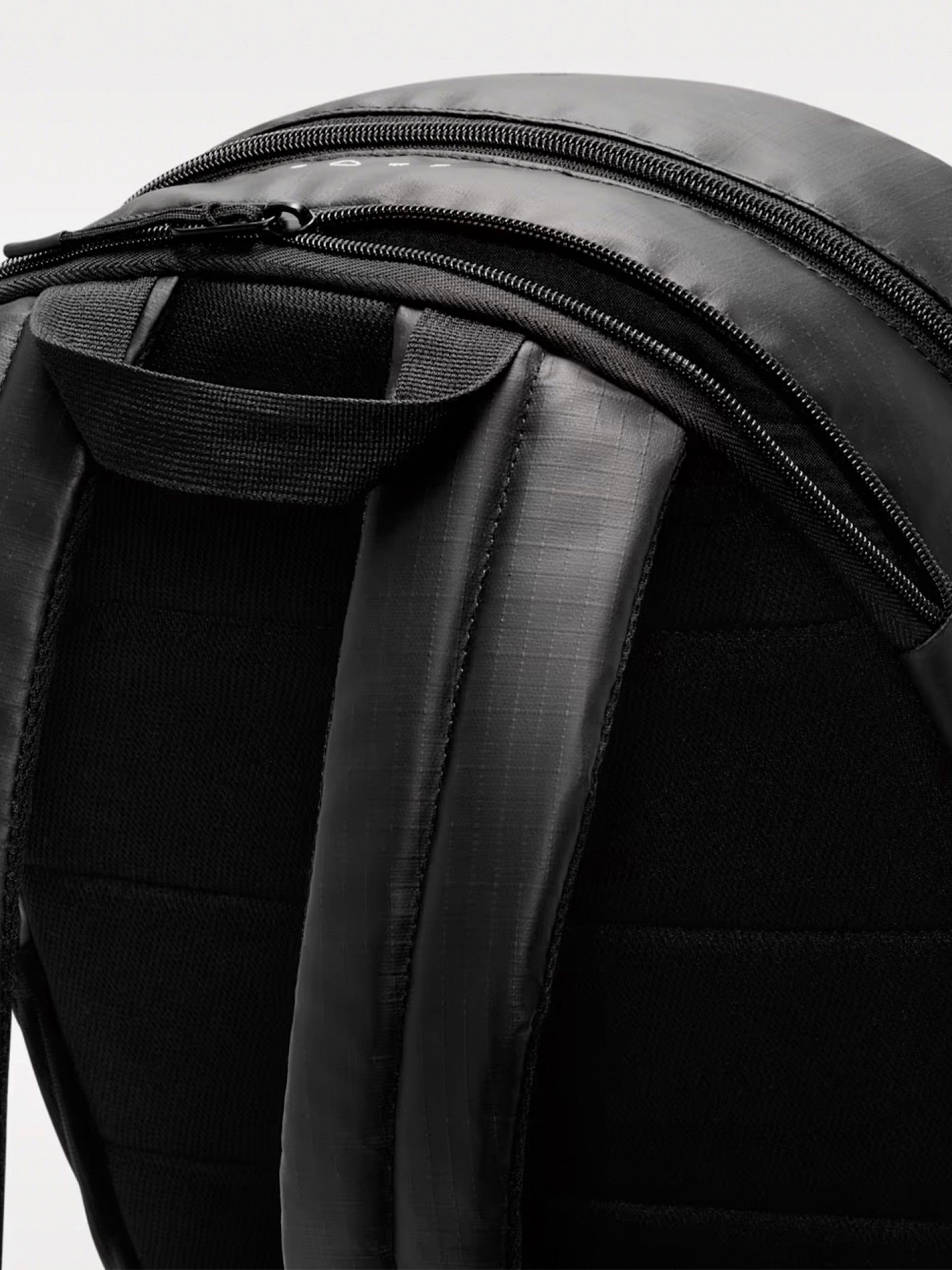 Nike Heritage 2.0 Eugene 20L Black Winter Backpack
