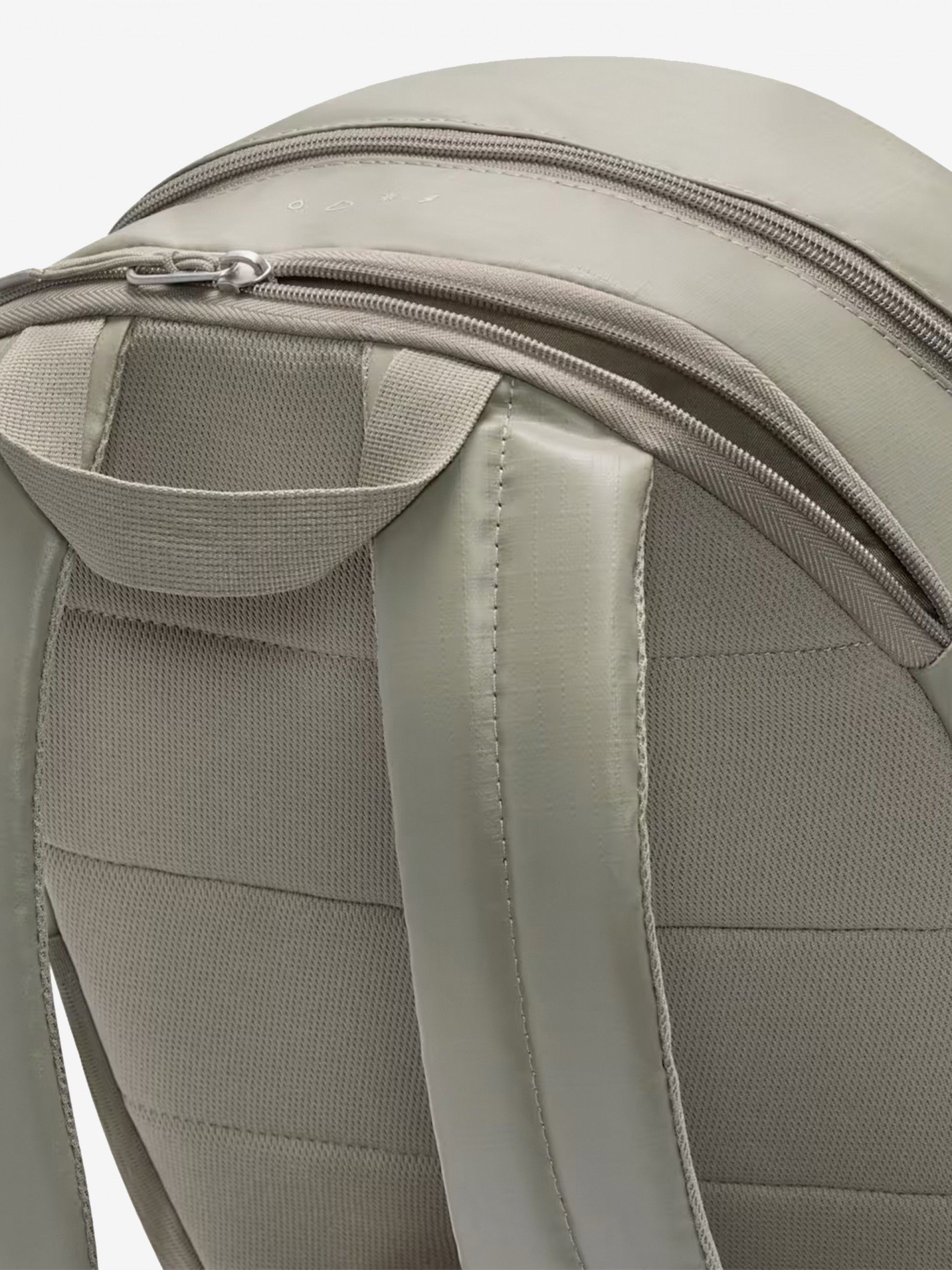 Nike Heritage 2.0 Eugene 20L Green Winter Backpack