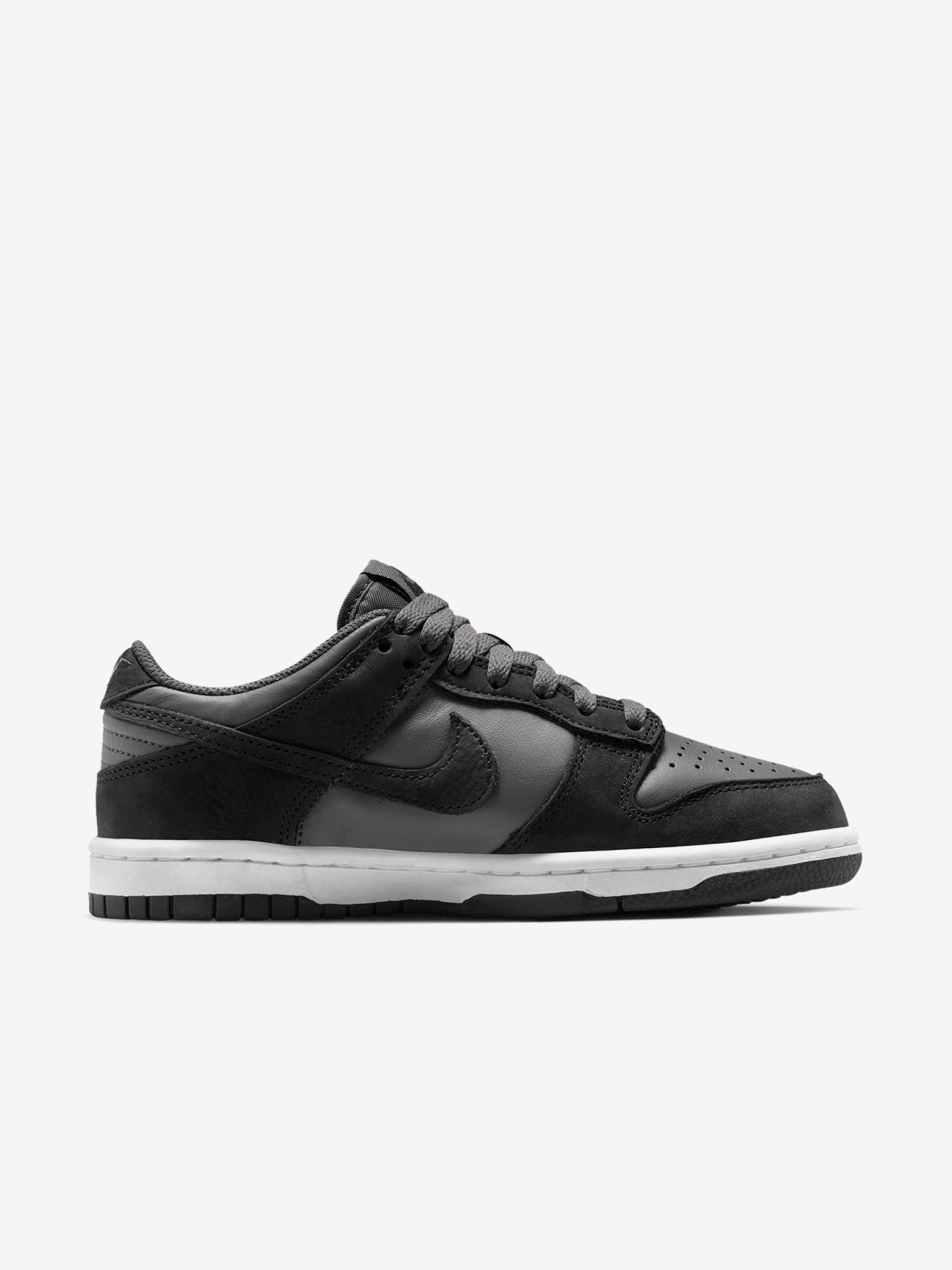 Nike Dunk Low SE Grey and Black Junior Sneakers