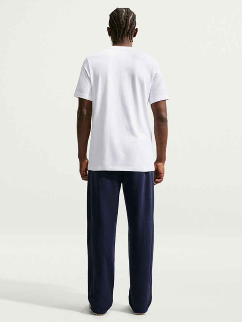 T-shirt Nike Sportswear Club Branca Para Homem T-shirt Nike Sportswear Club Branca Para Homem