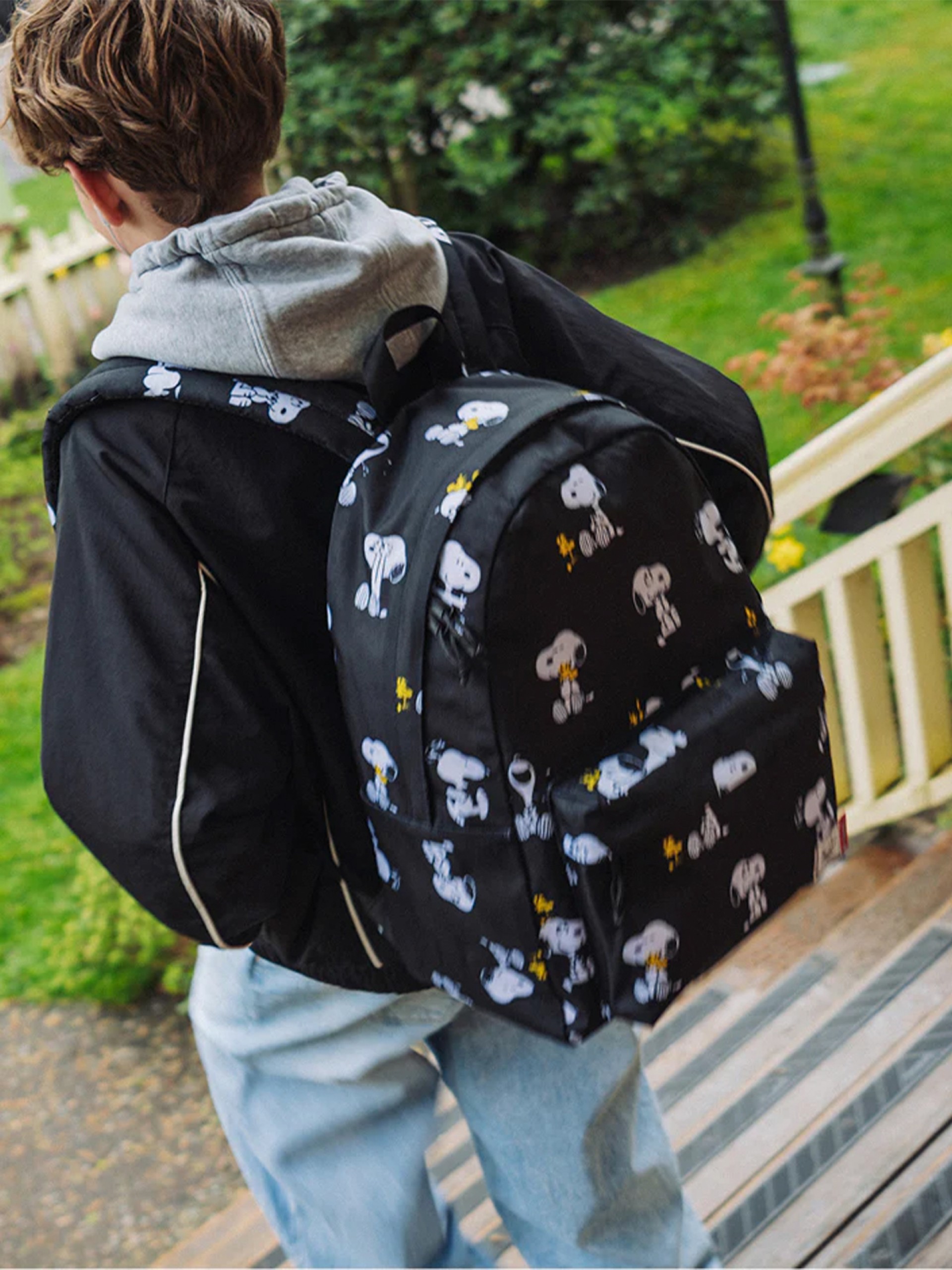 Herschel Classic XL Peanuts 30L Black Backpack