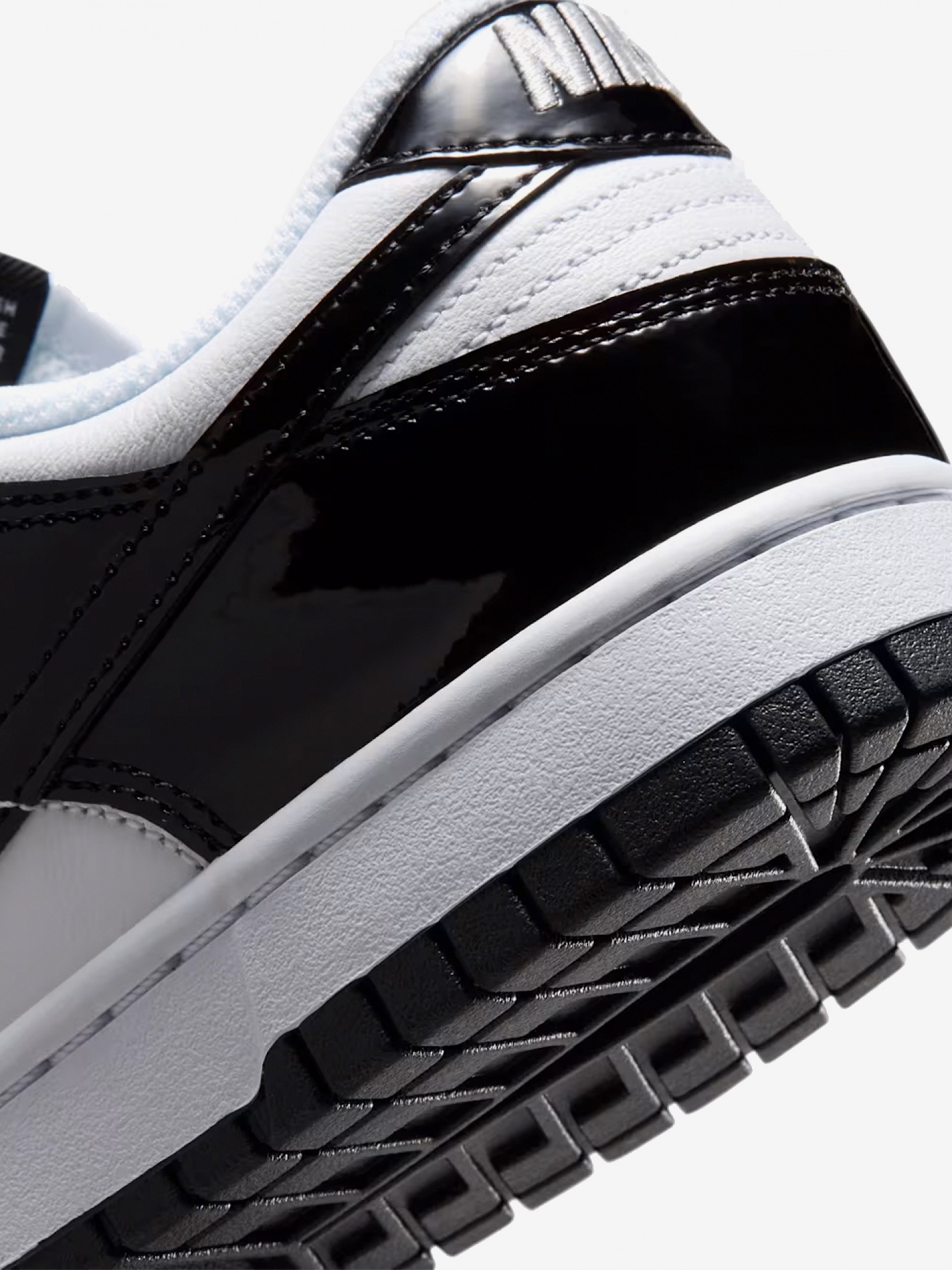 Nike Dunk Low SE Black and White Sneakers For Women