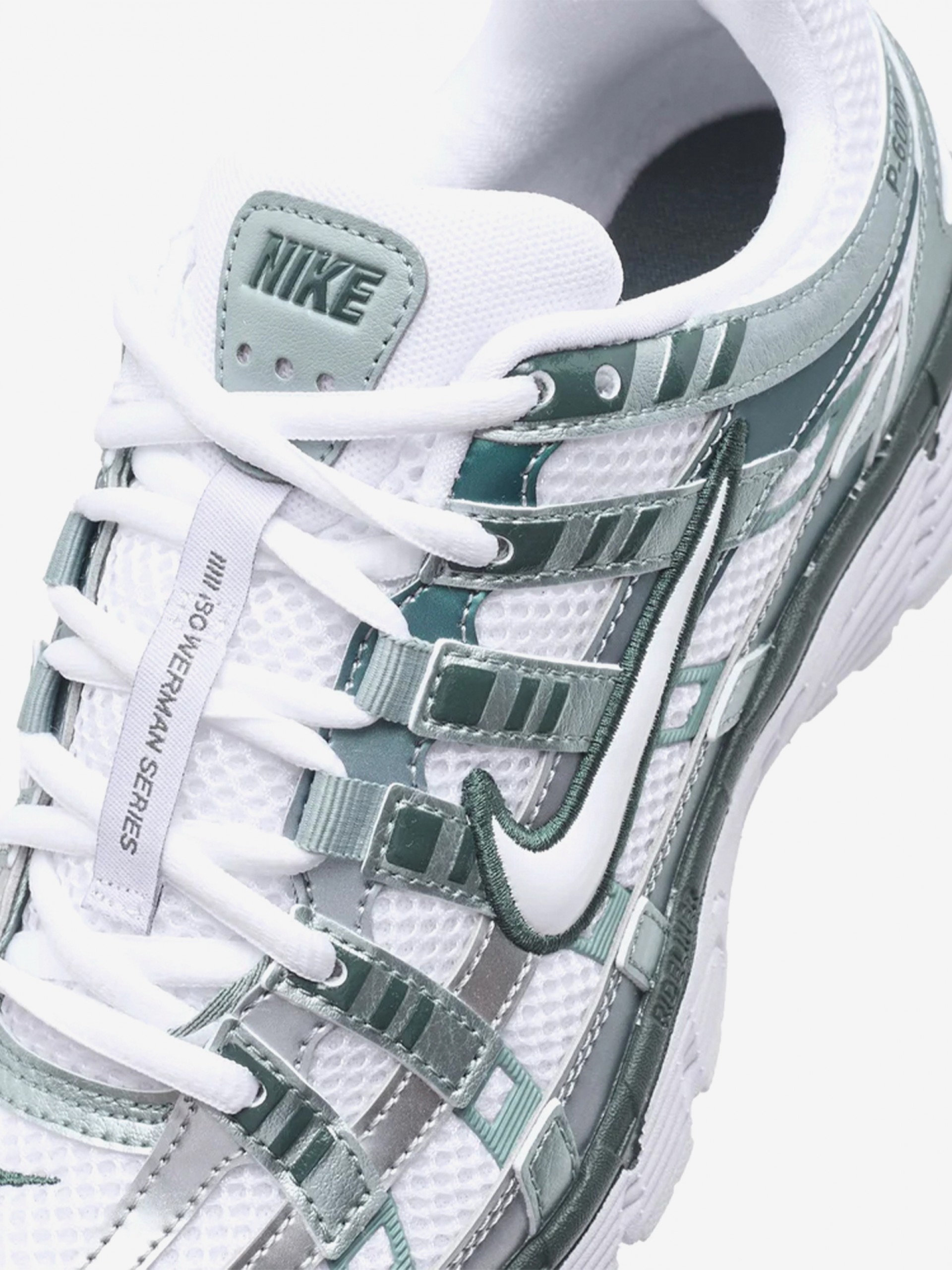Sapatilhas Nike P-6000 Brancas e Verdes Para Mulher