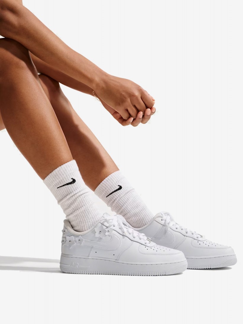 Sapatilhas Nike Air Force 1 07 Florette Brancas Para Mulher