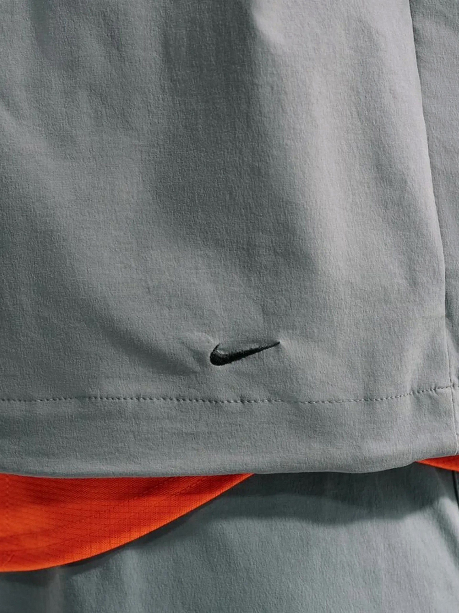 Nike Tech Dri-FIT Grey and Green Hooded Windbreaker Jacket For Men
