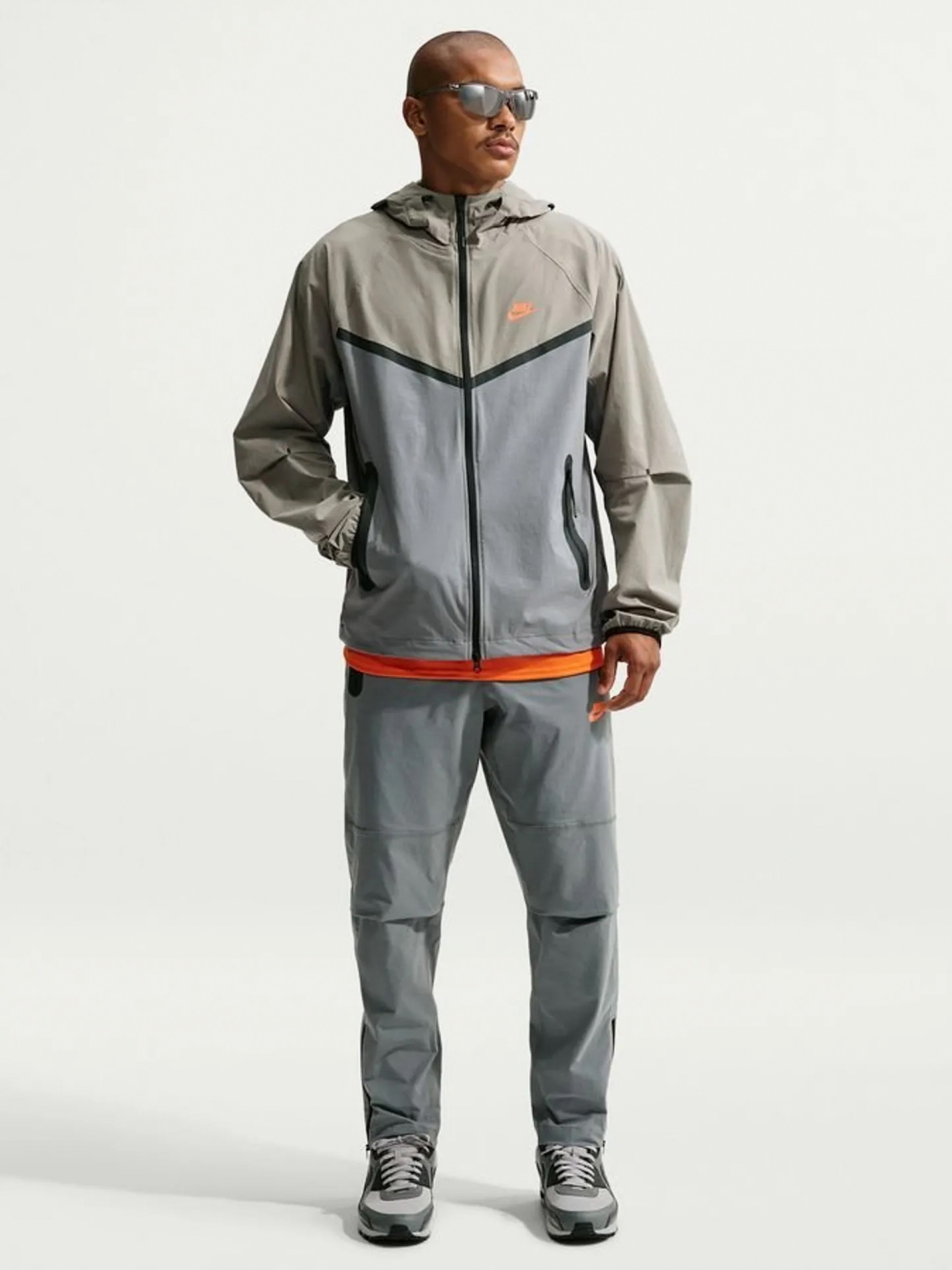 Nike Tech Dri-FIT Grey and Green Hooded Windbreaker Jacket For Men