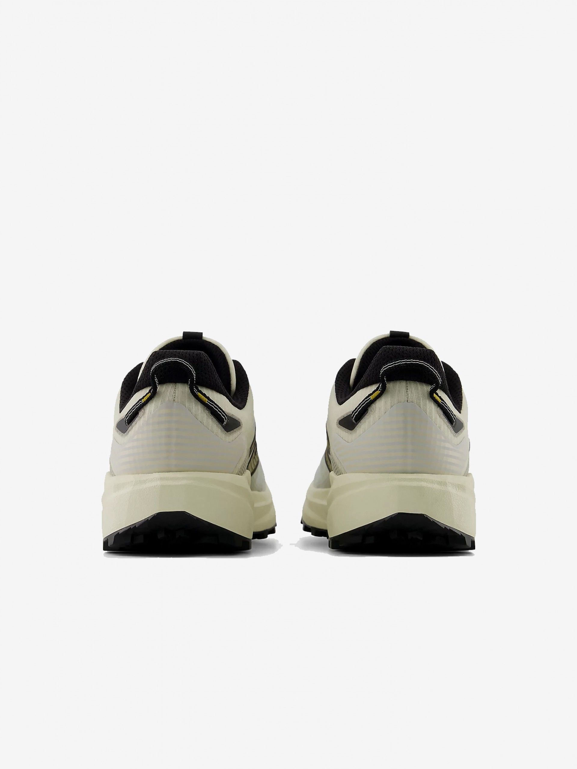 Sapatilhas de Trail New Balance FuelCell Rebel Bege e Cinzentas Para Homem