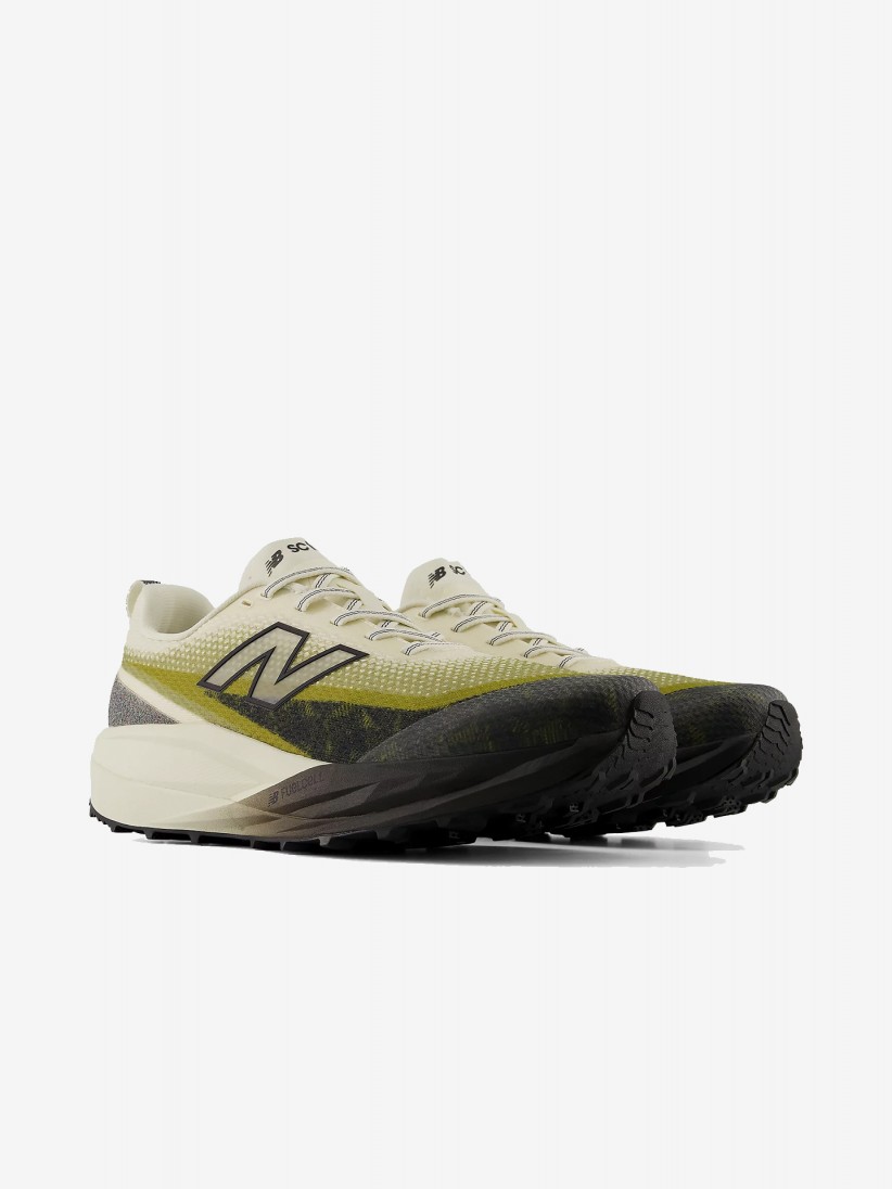 New Balance FuelCell SuperComp v2 Beige and Green Trail Trainers For Men New Balance FuelCell SuperComp v2 Beige and Green Trail Trainers For Men