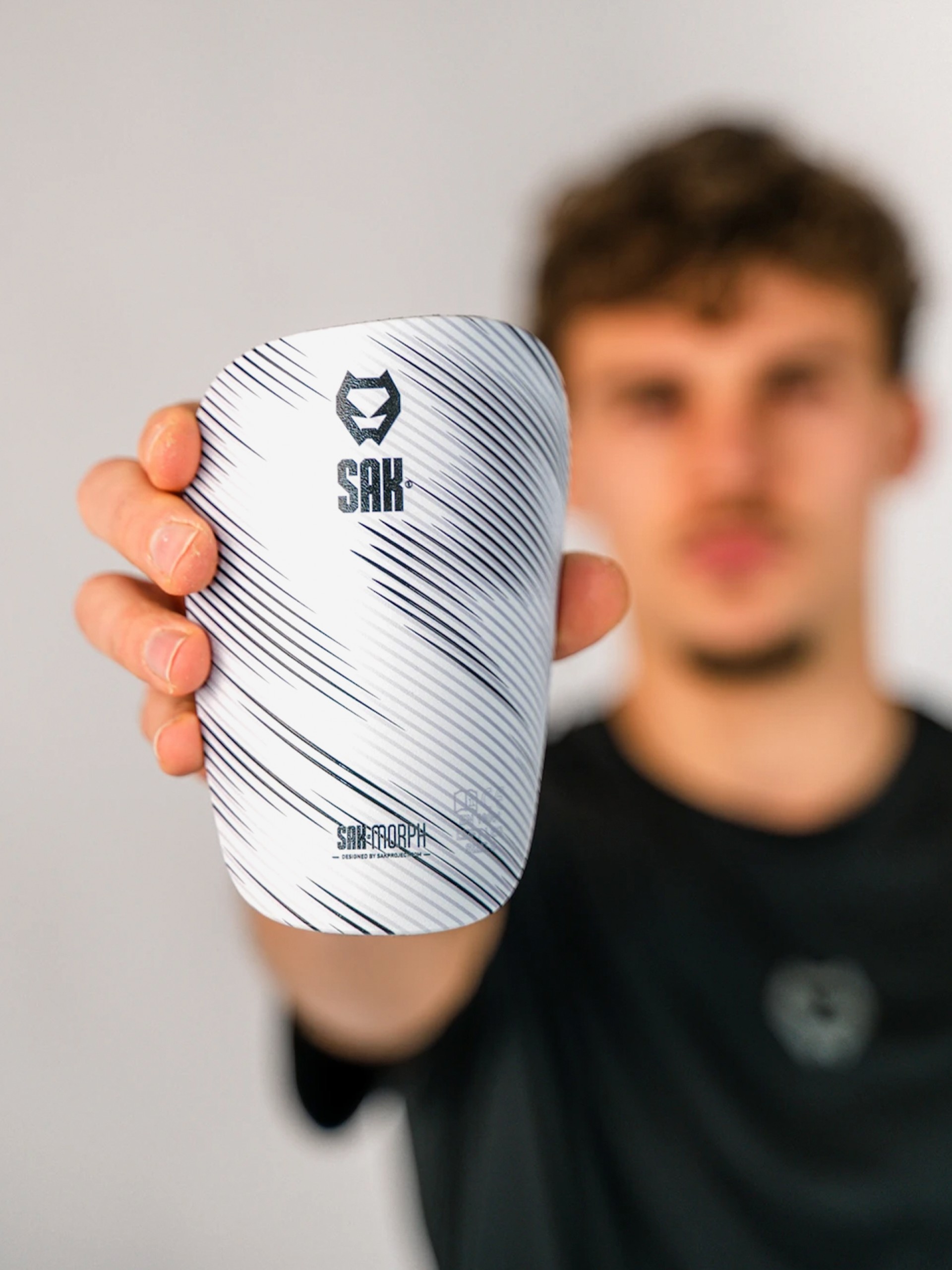 Sak Morph Small White Shin Guards