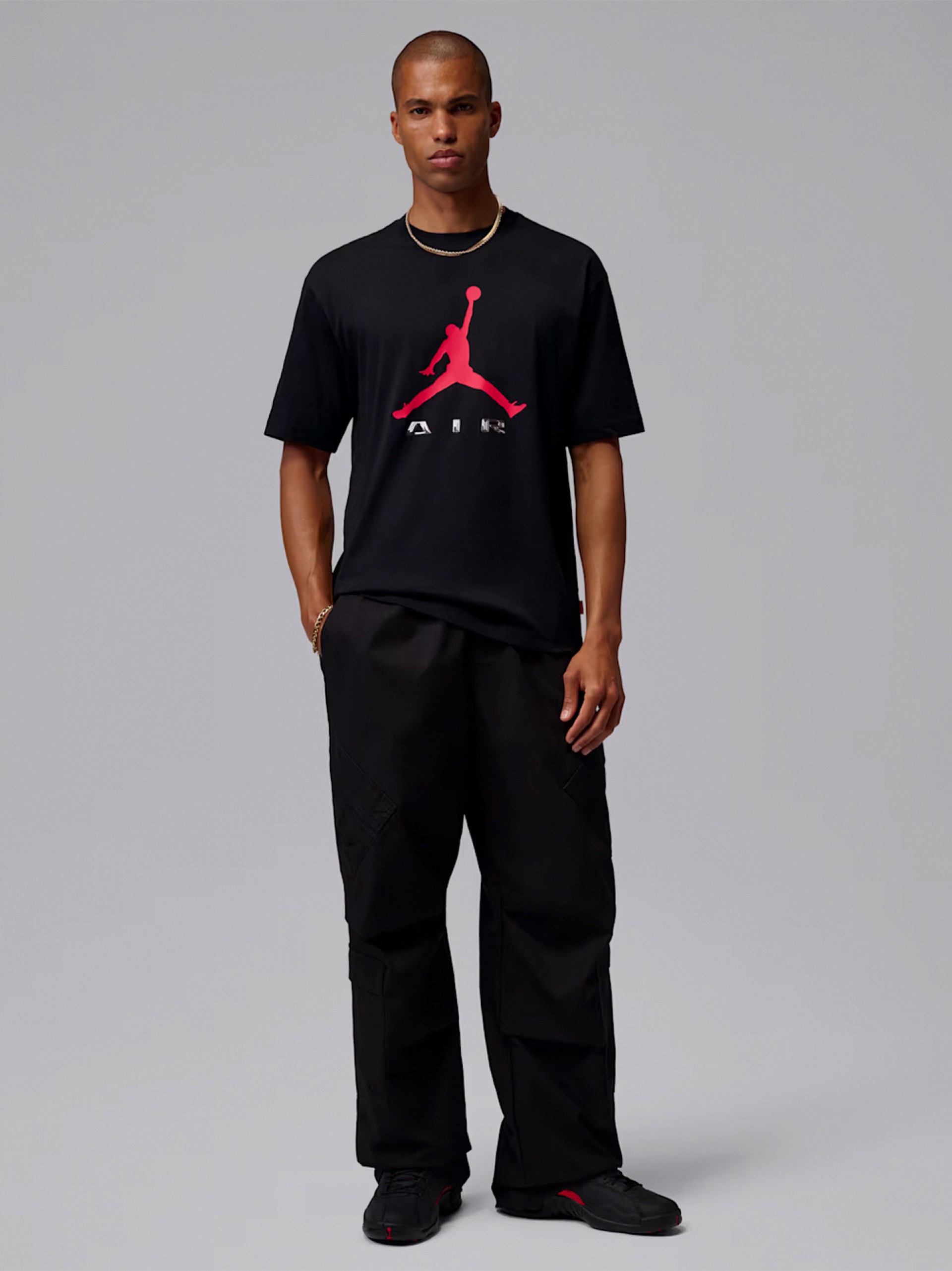 Camiseta Nike Jordan Brooklyn Negra y Roja Para Hombre