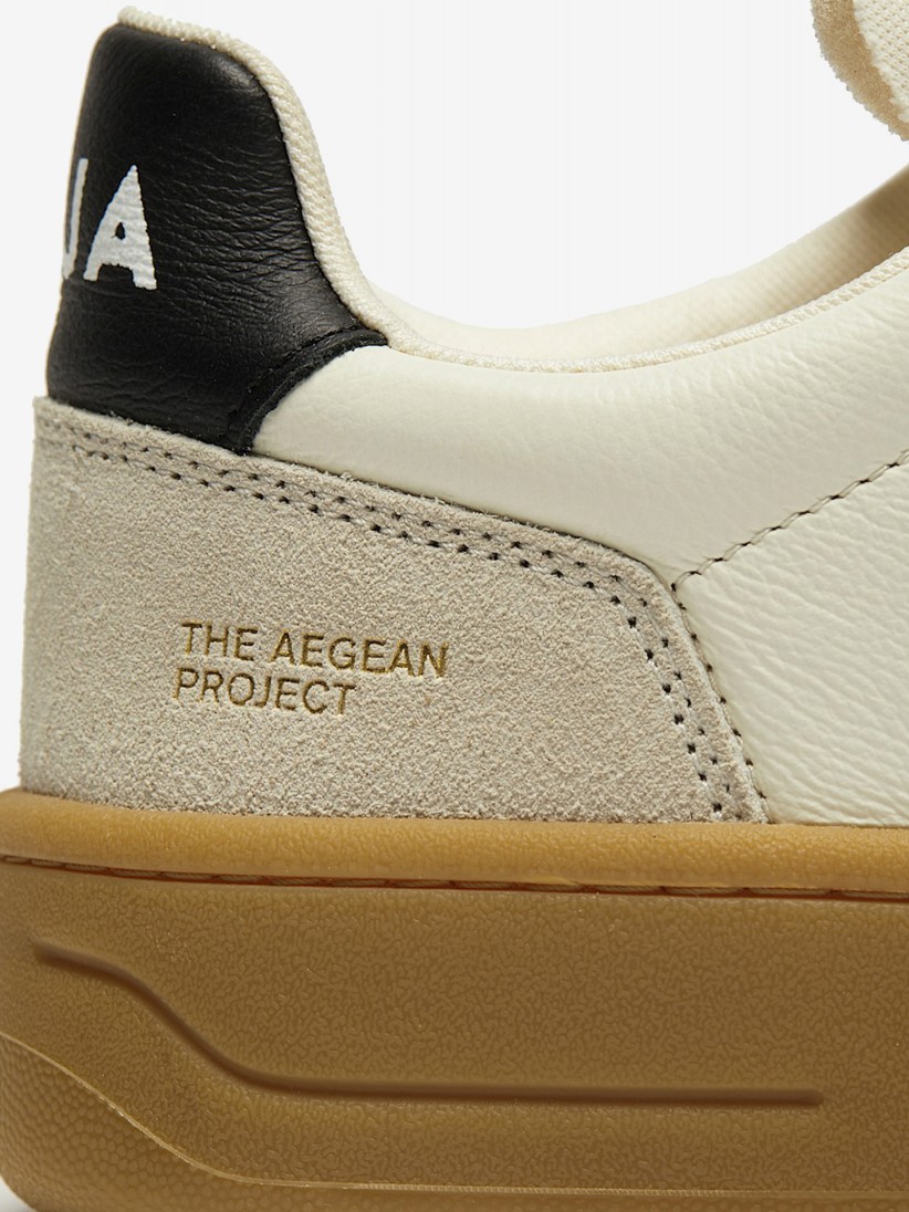 Sapatilhas VEJA V-82 Grained Leather Bege e Cinzentas Sapatilhas VEJA V-82 Grained Leather Bege e Cinzentas