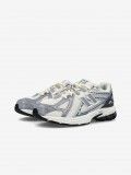 Zapatillas New Balance G1906 V1 Blancas y Grises J