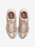 Zapatillas Nike P-6000 Beige y Marrones De Gamuza Para Mujer