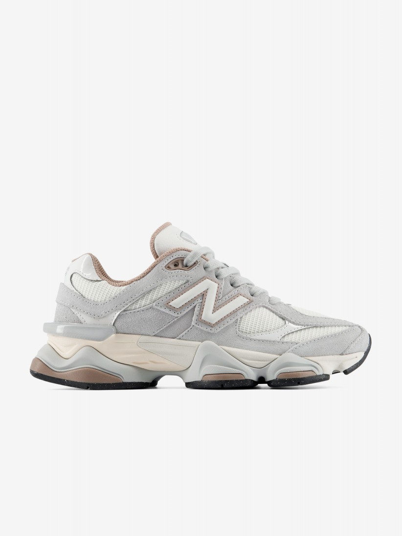 New Balance U9060 V1 Grey and Beige Sneakers New Balance U9060 V1 Grey and Beige Sneakers