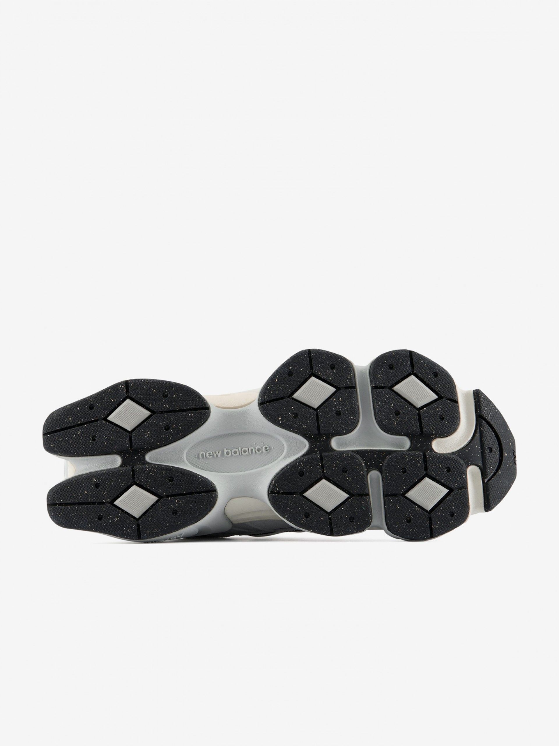 Sapatilhas New Balance U9060 V1 Cinzentas e Bege
