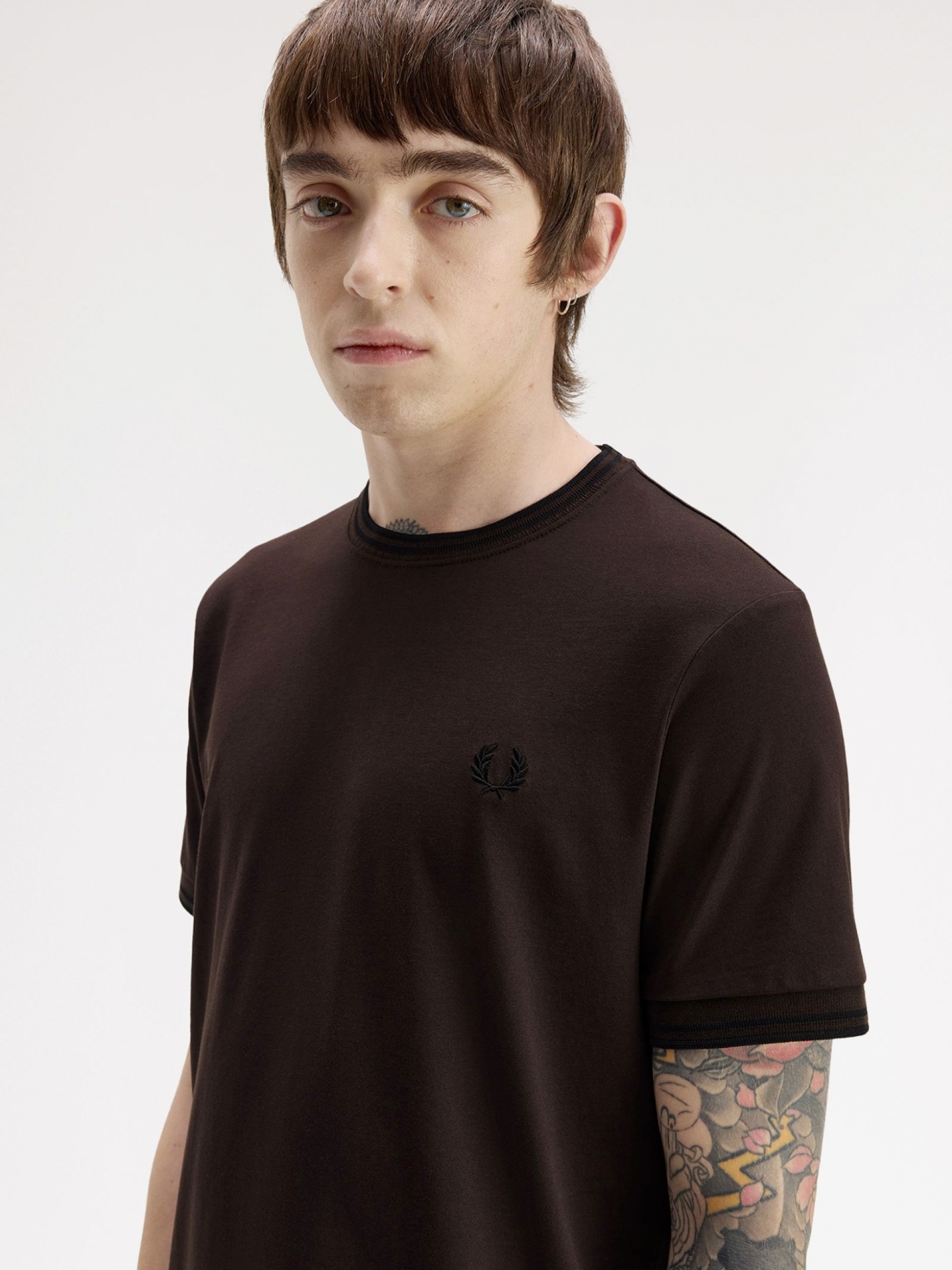 Camiseta Fred Perry Twin Tipped Marrón