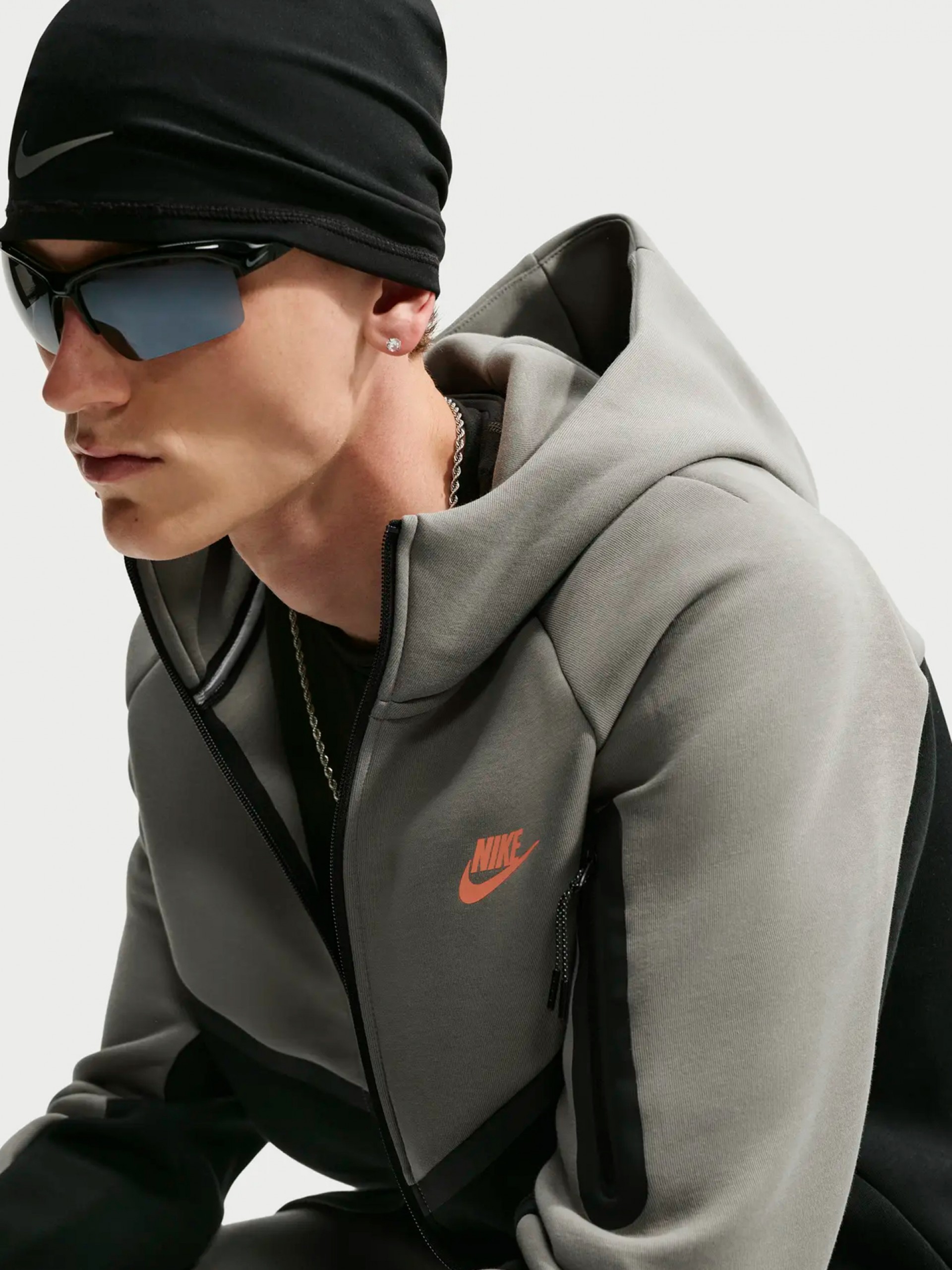 Casaco com Capuz Nike Tech Fleece Windrunner Verde e Preto Para Homem