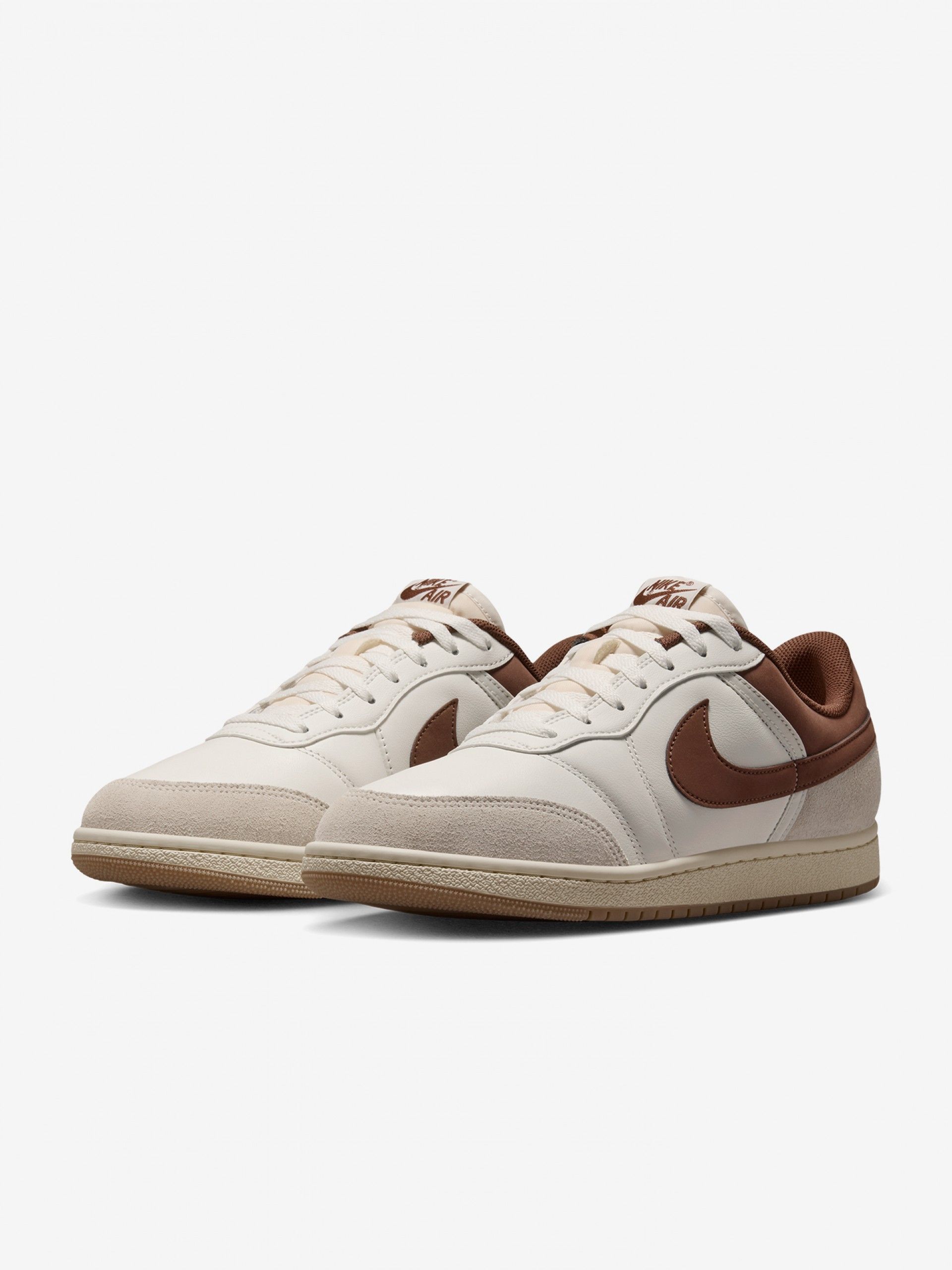 Sapatilhas Nike Air Jordan Skyline Low Brancas e Castanhas Para Homem
