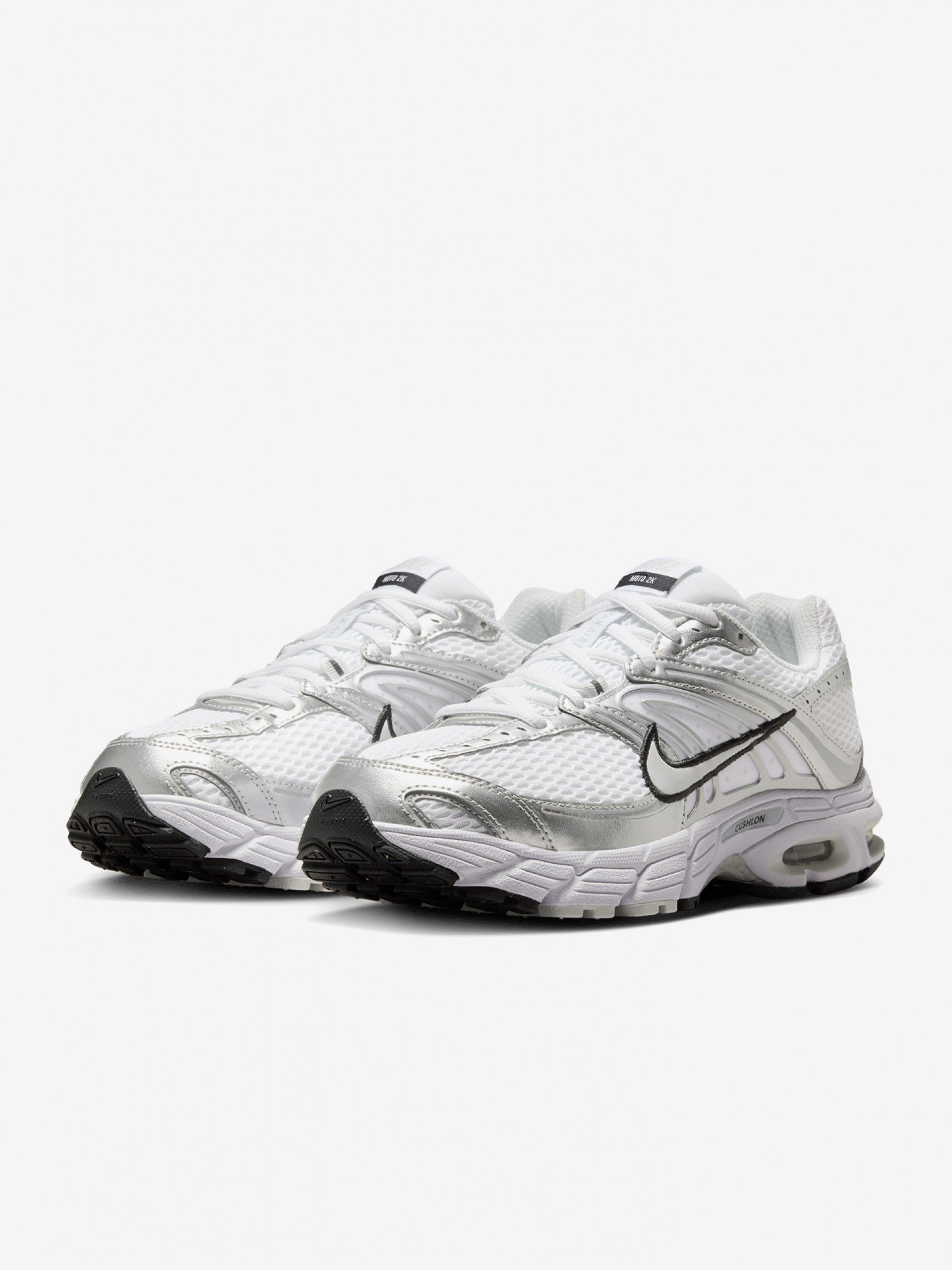 Zapatillas Nike Air Max Moto 2K Blancas y Plateadas Para Mujer