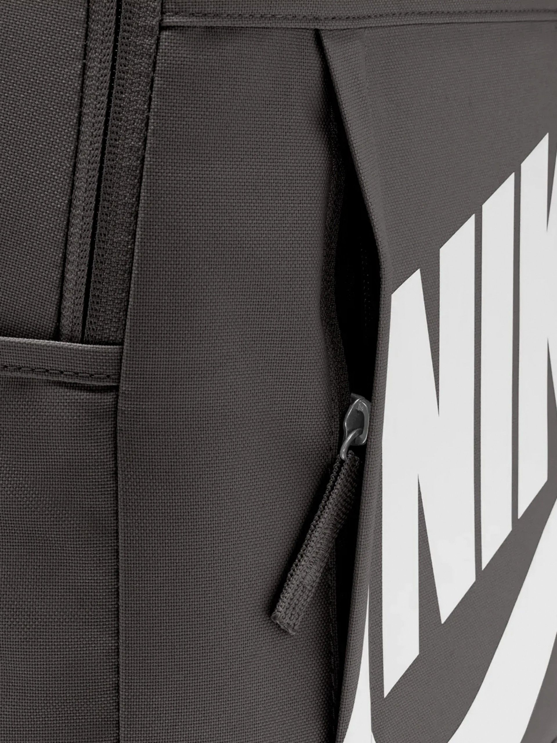 Mochila Nike Elemental 21L Gris