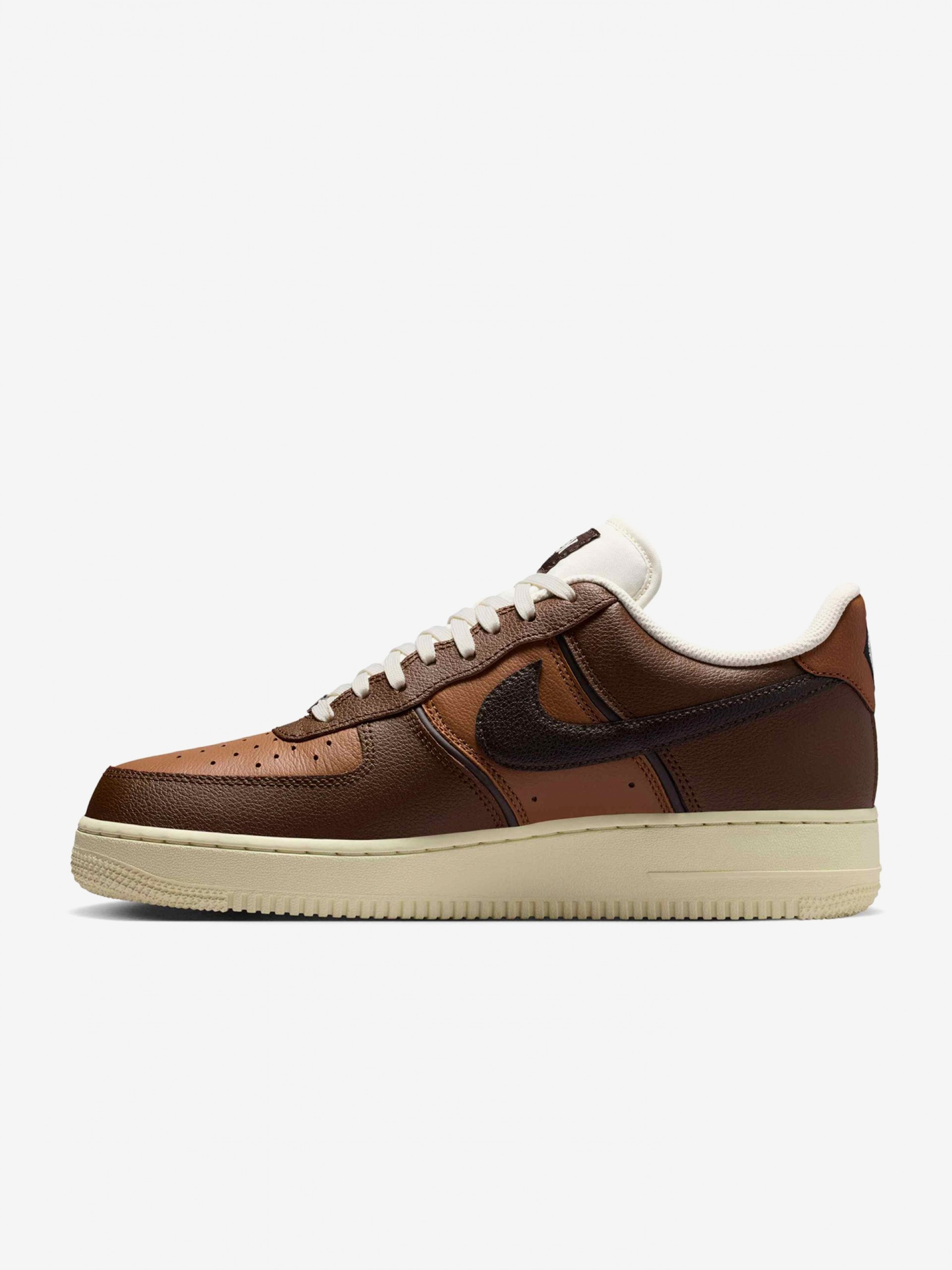 Zapatillas Nike Air Force 1 07 LV8 Marrones Para Hombre