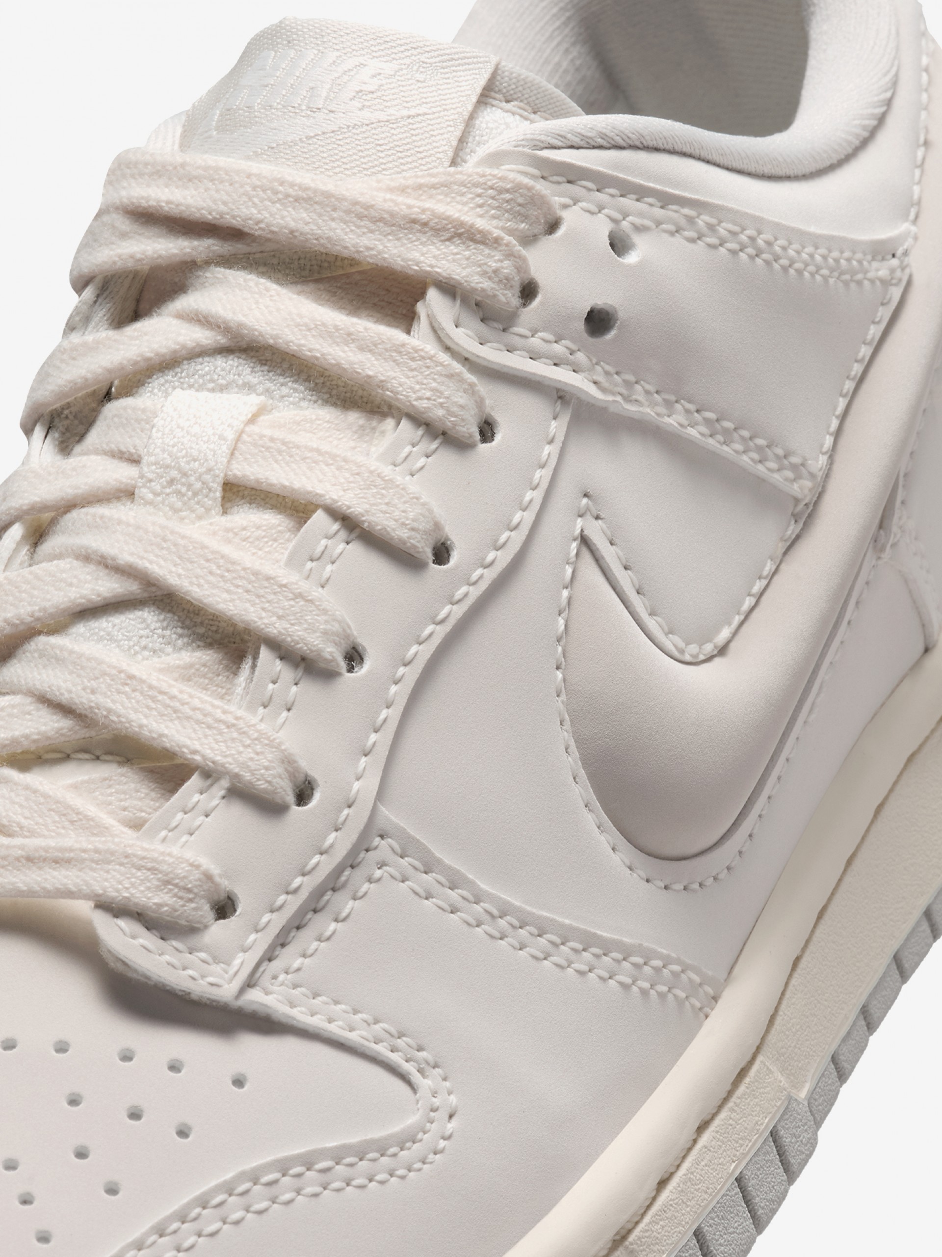 Zapatillas Nike Dunk Low LV8 Beige Júnior
